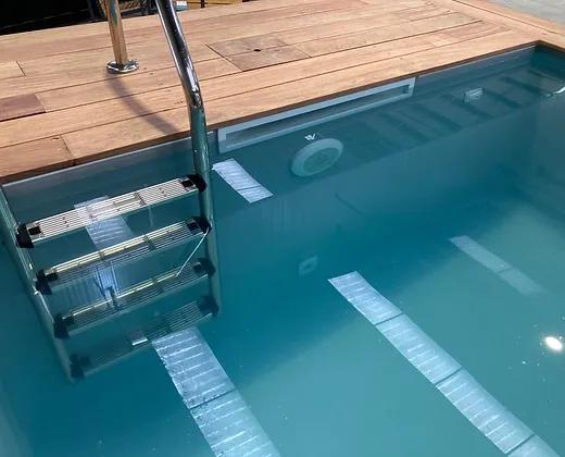 Contenedor de Piscina 650 x 280